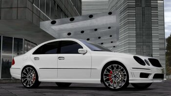 Mercedes-Benz W211 E55 AMG V2 для Car City Driving (1.5.9.2)